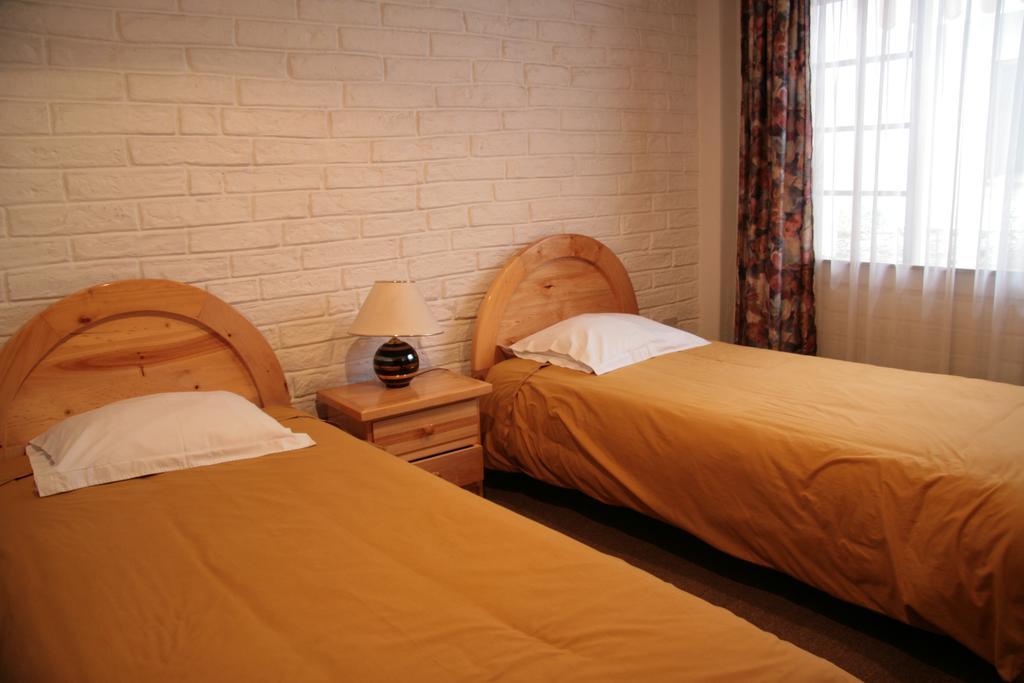 Apartamentos Los Quipus キト 部屋 写真