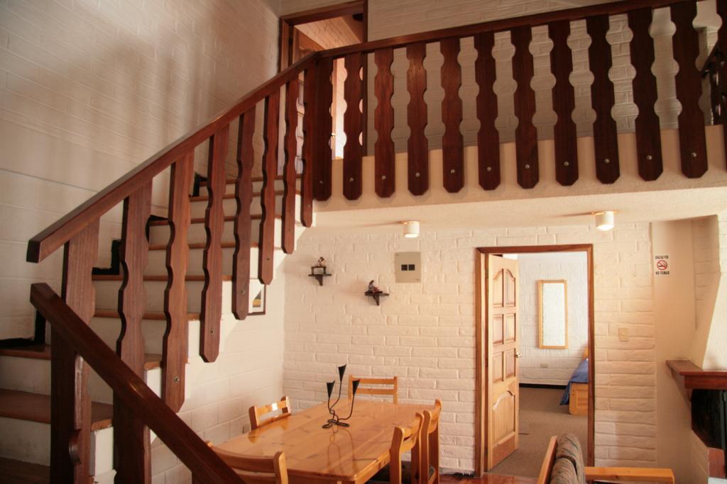 Apartamentos Los Quipus キト 部屋 写真