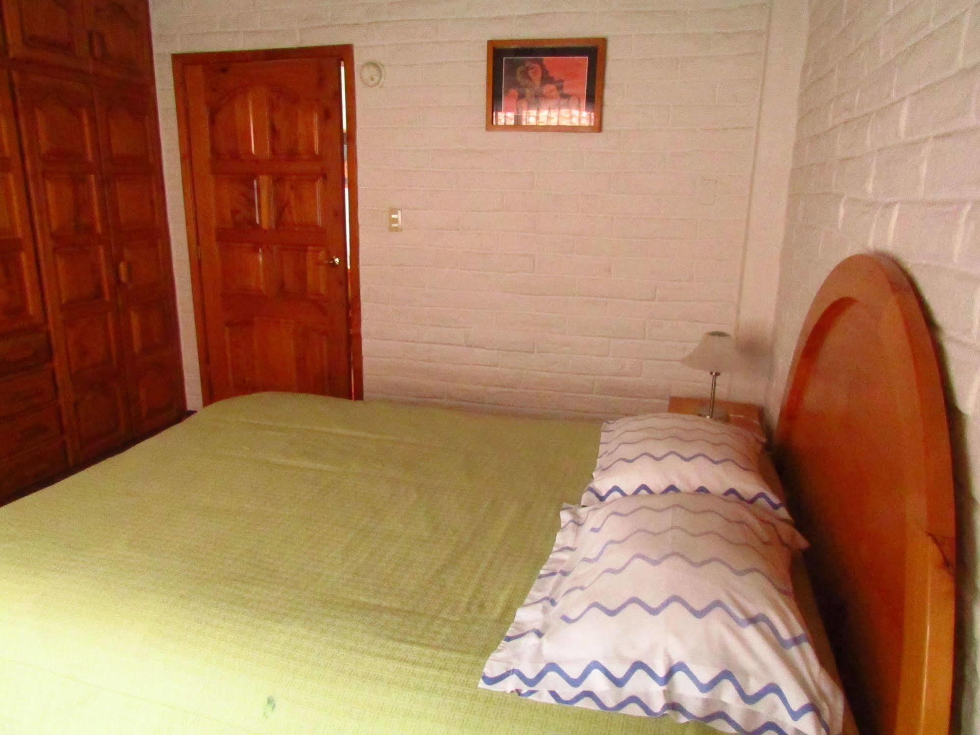 Apartamentos Los Quipus キト エクステリア 写真